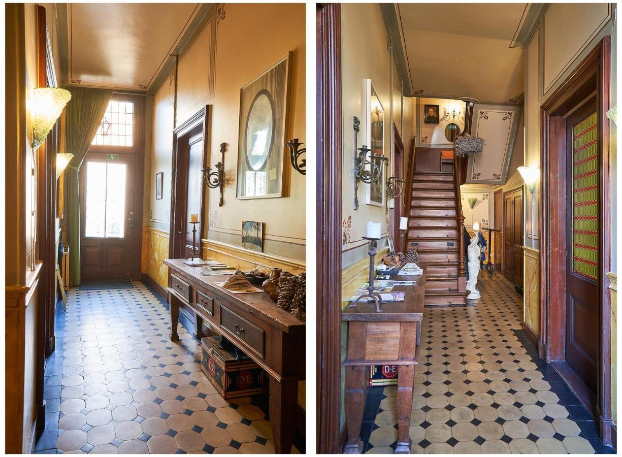 Huis Met De Leeuwenkoppen Dieren Exteriér fotografie